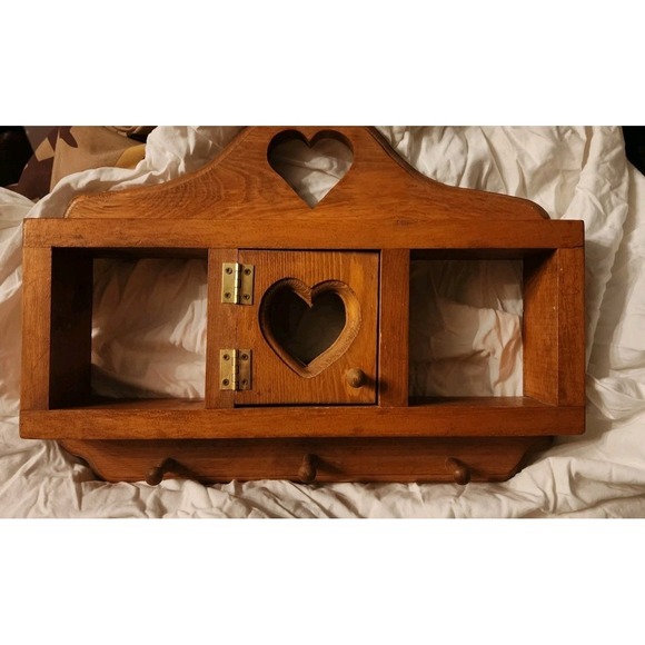 The Unbranded Brand Other - Vintage Wooden Curio Heart Cut Out Shadow Box Country Cottage Core Shelf Pegs